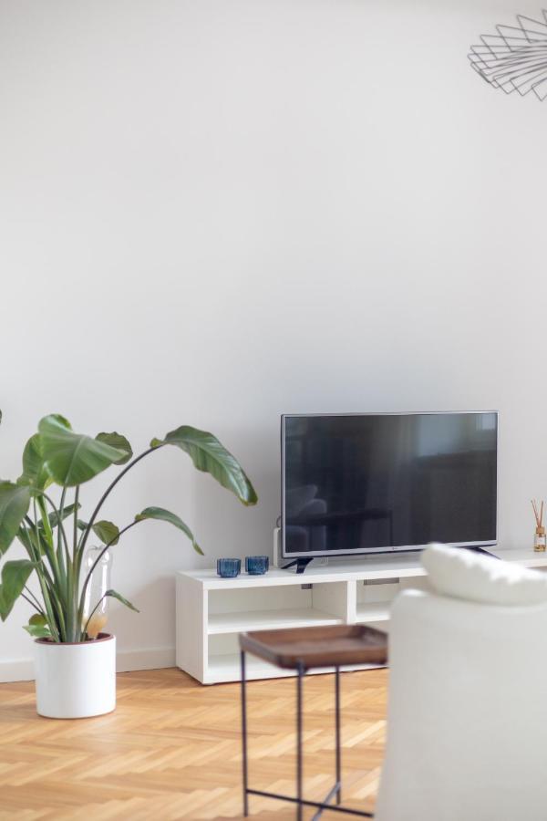 Designer Apartment In The Central Varsavia Esterno foto